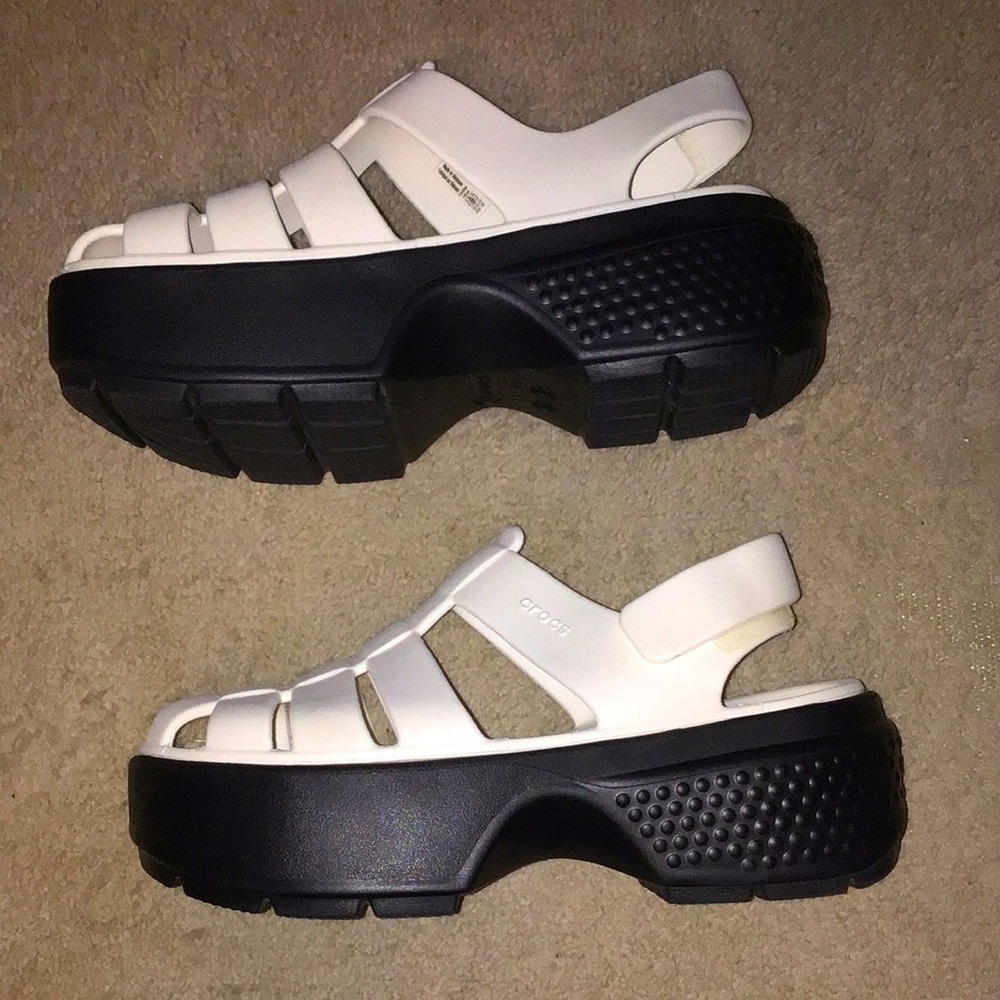 Crocs White Strappy Platform Sandals with Black Sole - Picture 2 of 6